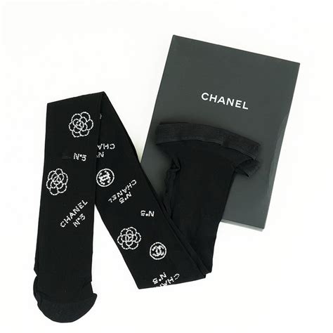 calze logo chanel